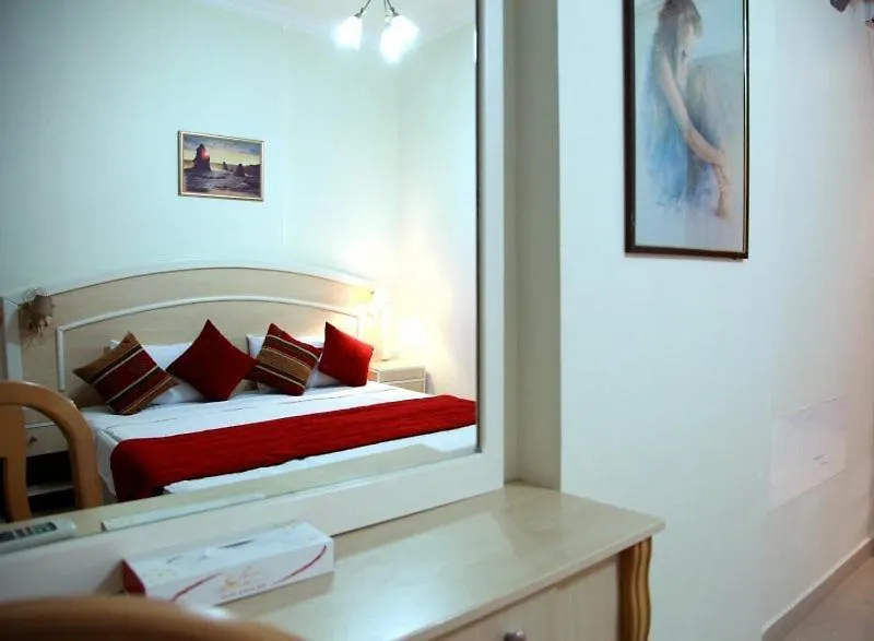 *** Aparthotel Elysee Residence Beirut Libano